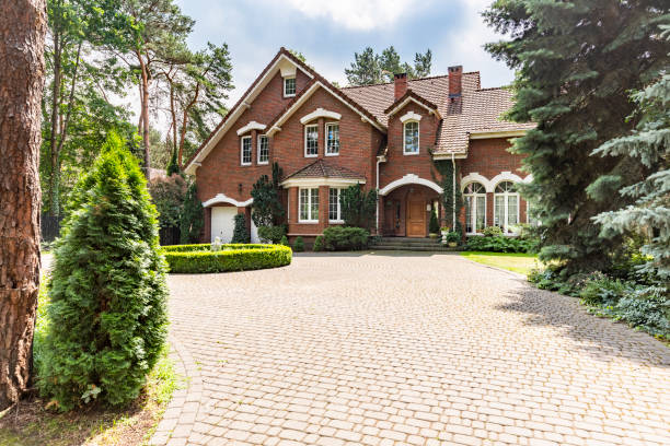 Best Interlocking Driveway Pavers  in Lake Mohegan, NY